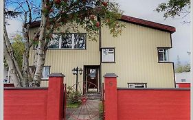 Akureyri Center Rooms