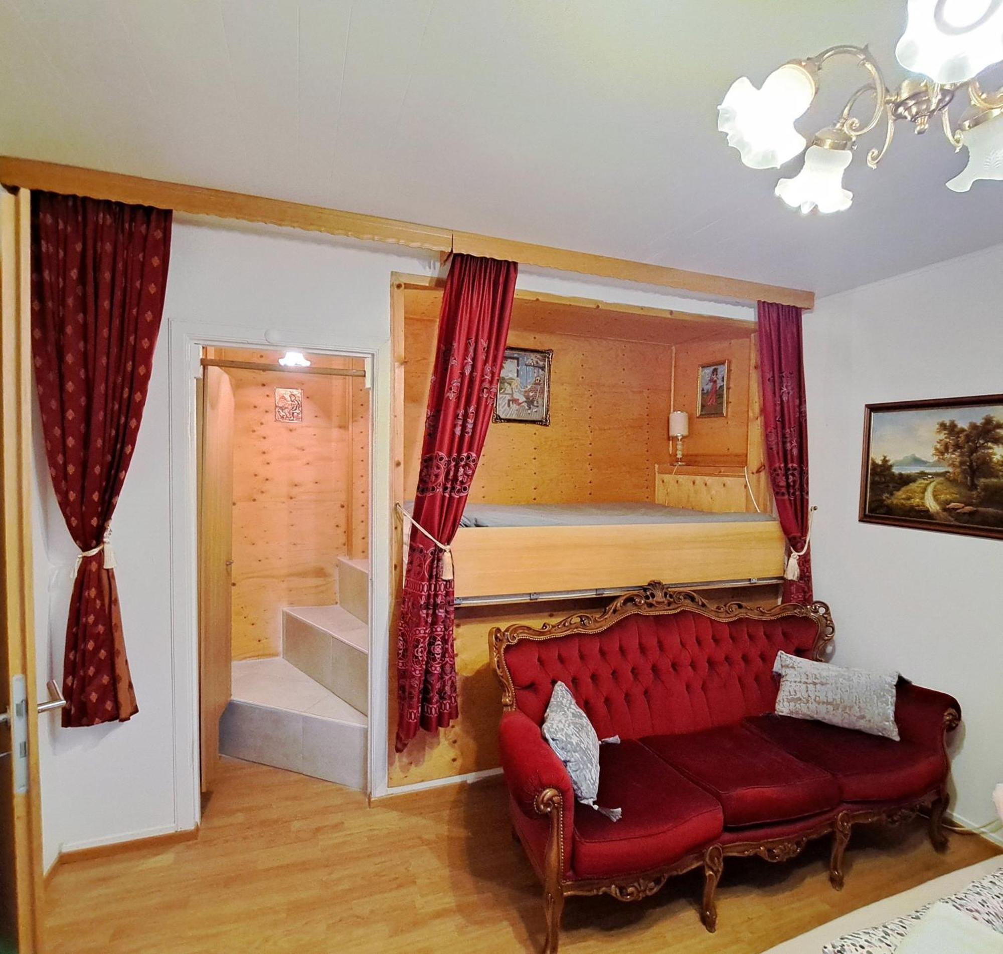 Akureyri Center Rooms Esterno foto